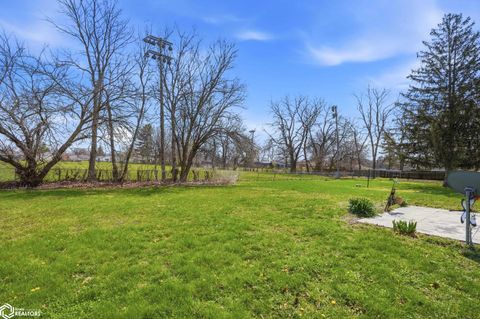 Tiny photo for 614 N Lincoln Street #102, Mount Pleasant, IA 52641 (MLS # 6337137)