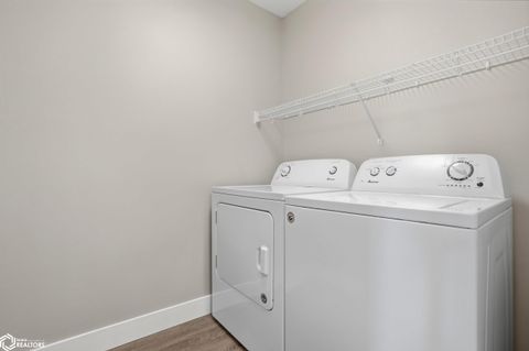 Tiny photo for 614 N Lincoln Street #102, Mount Pleasant, IA 52641 (MLS # 6337137)