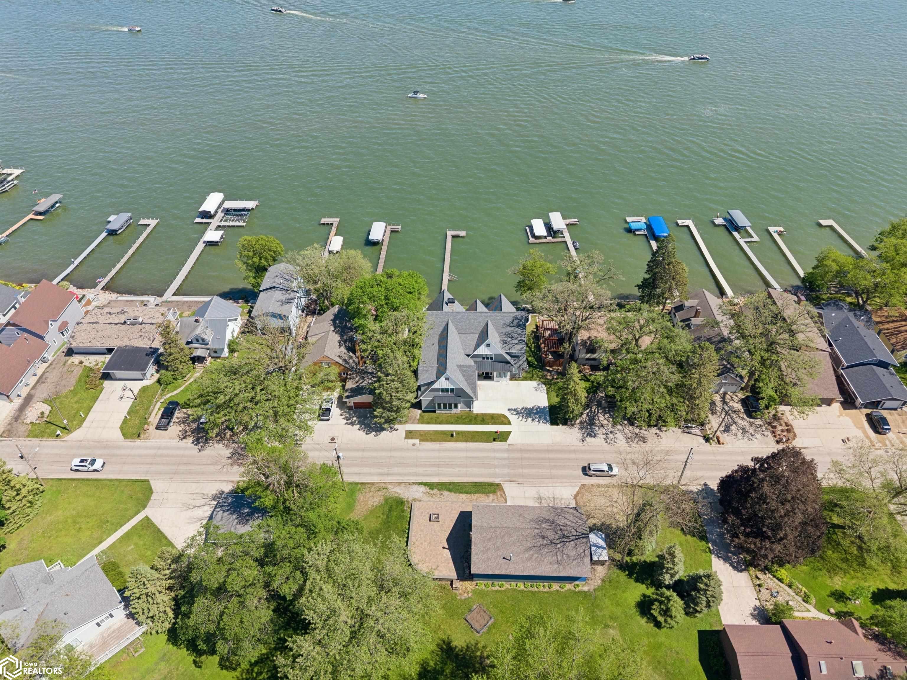 1811 N Shore Drive