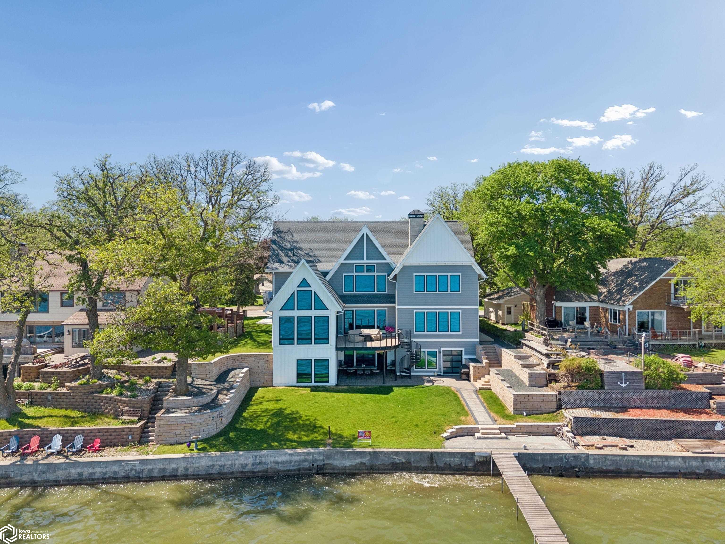 1811 N Shore Drive