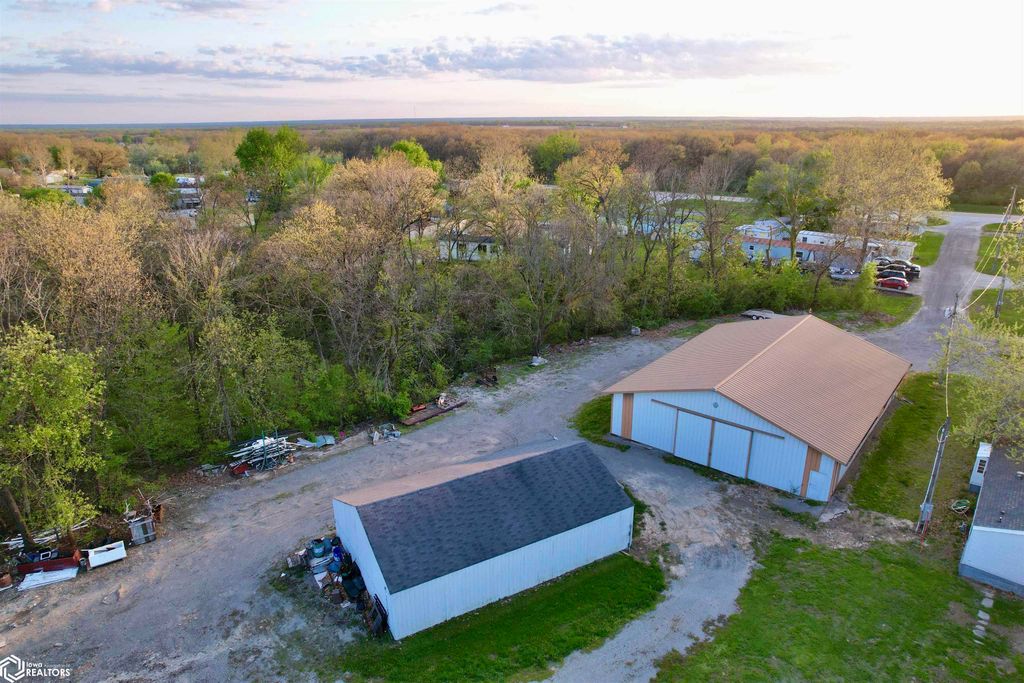 Photo of 3611 Argyle Road, Keokuk, IA 52632 (MLS # 6337590)
