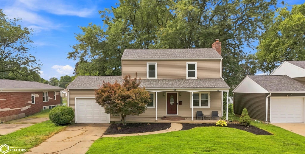 Photo of 1113 Lynnwood Drive, Burlington, IA 52601 (MLS # 6341339)