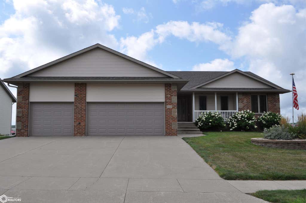 Photo of 1112 Woodland Drive, Carroll, IA 51401 (MLS # 6341299)