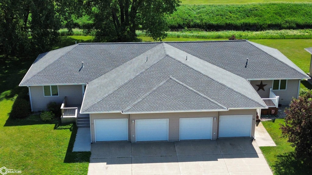 Photo of 17 Plaza Drive, Clear Lake, IA 50428 (MLS # 6339333)
