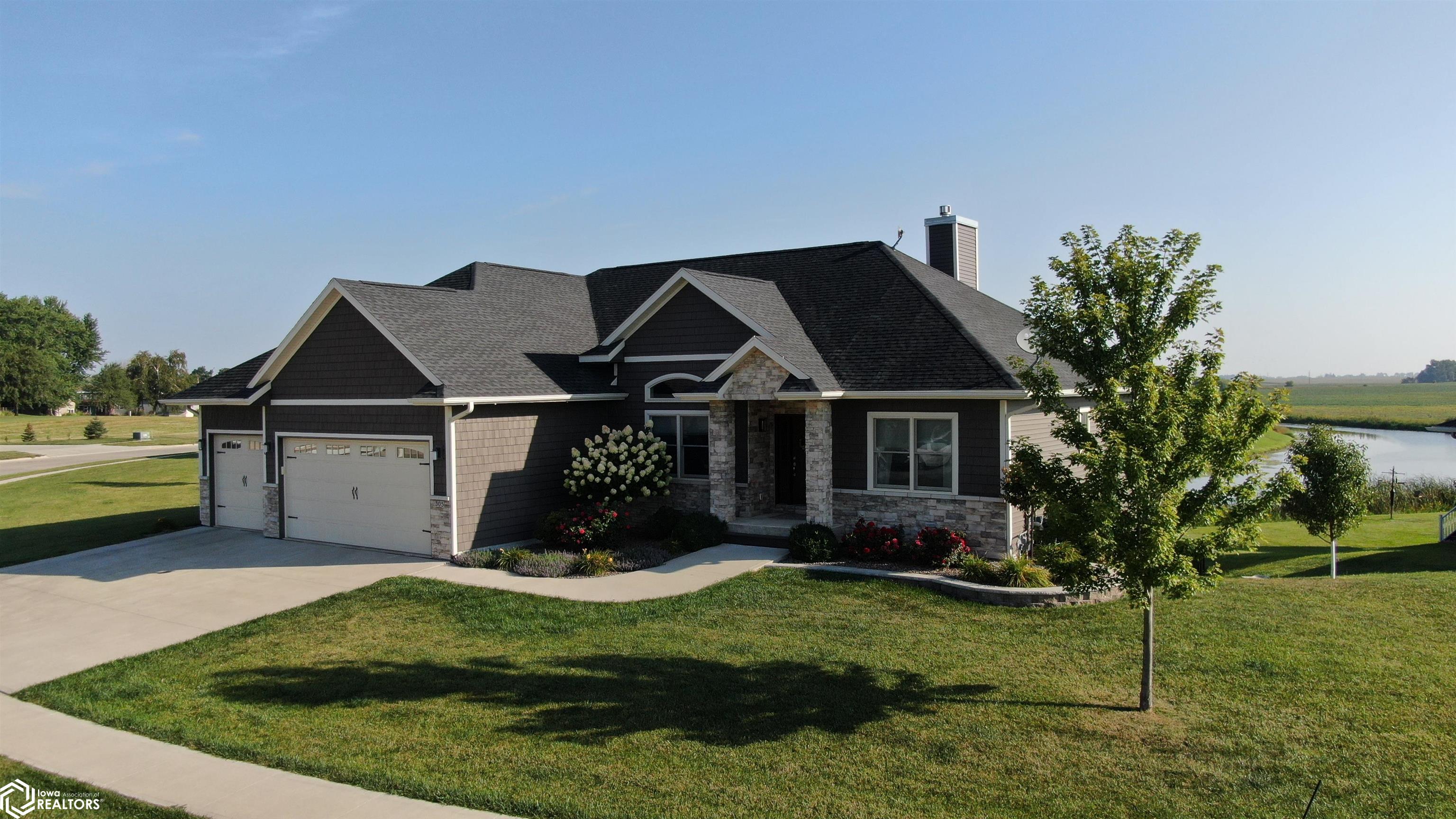 305 White Fox Drive