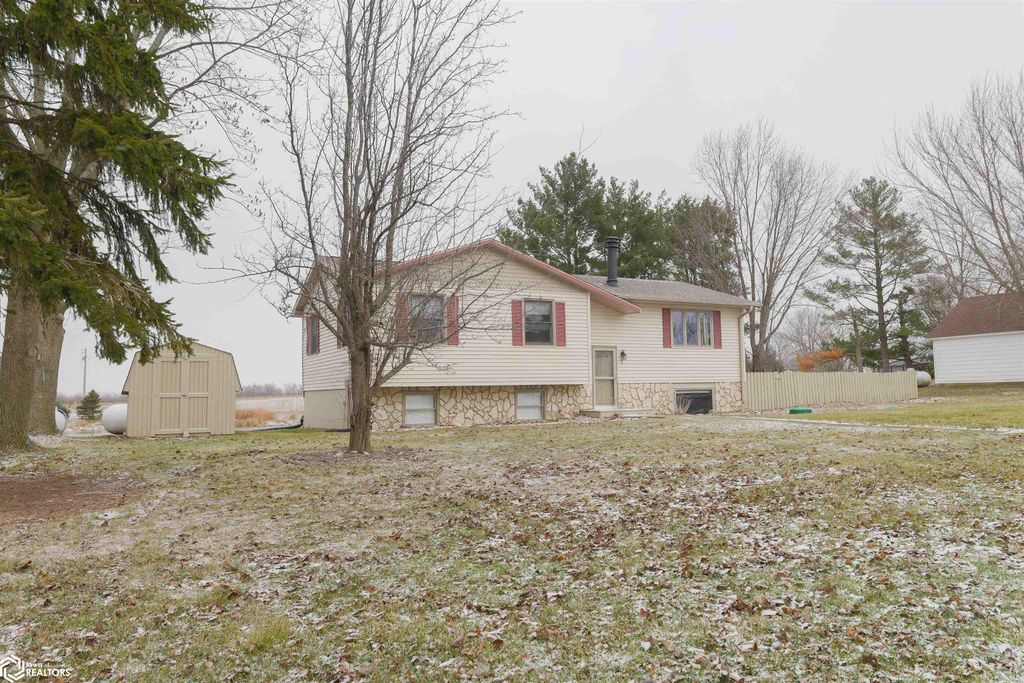 Photo of 2523 Rocky Lane Ln, New London, IA 52645 (MLS # 6334558)