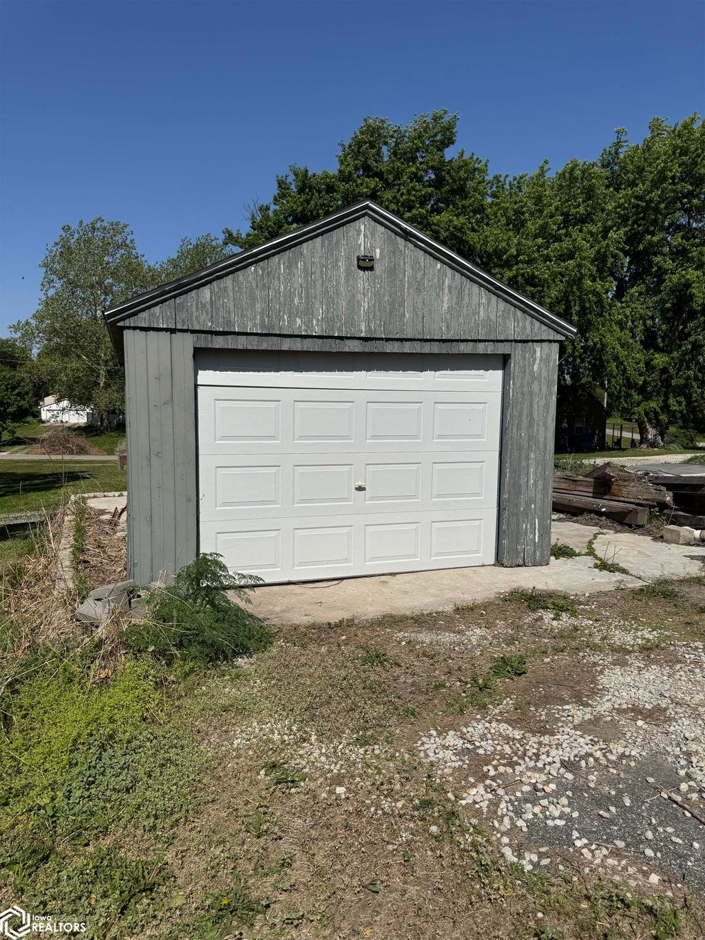 Photo of 305 Spring Street, Hedrick, IA 52563 (MLS # 6341355)