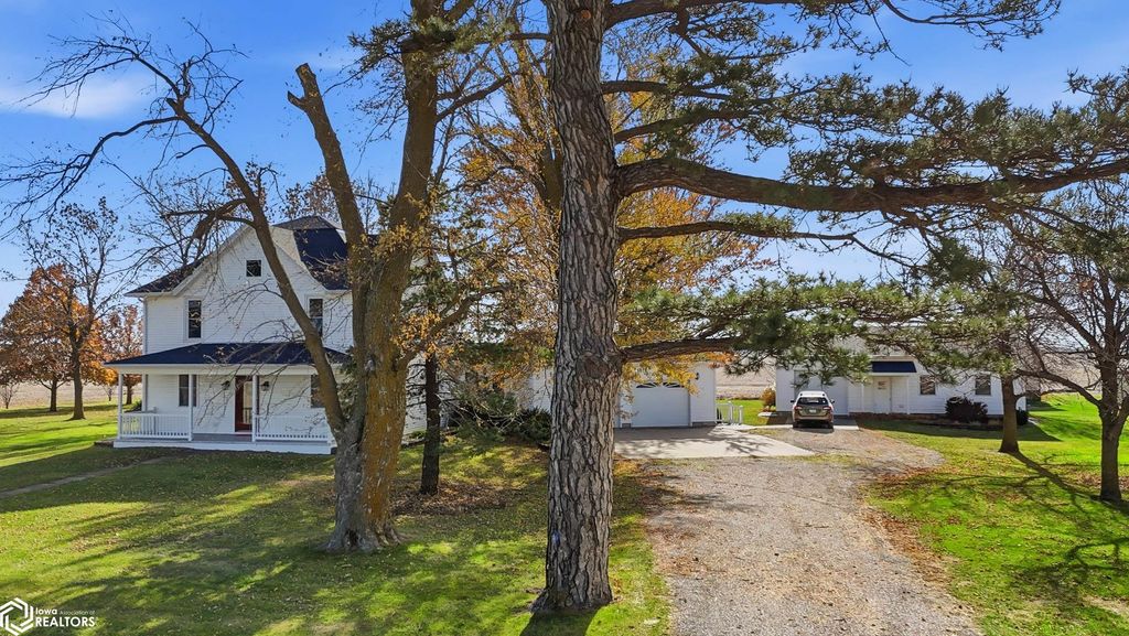 Photo of 1712 335th St, Salem, IA 52649 (MLS # 6337000)