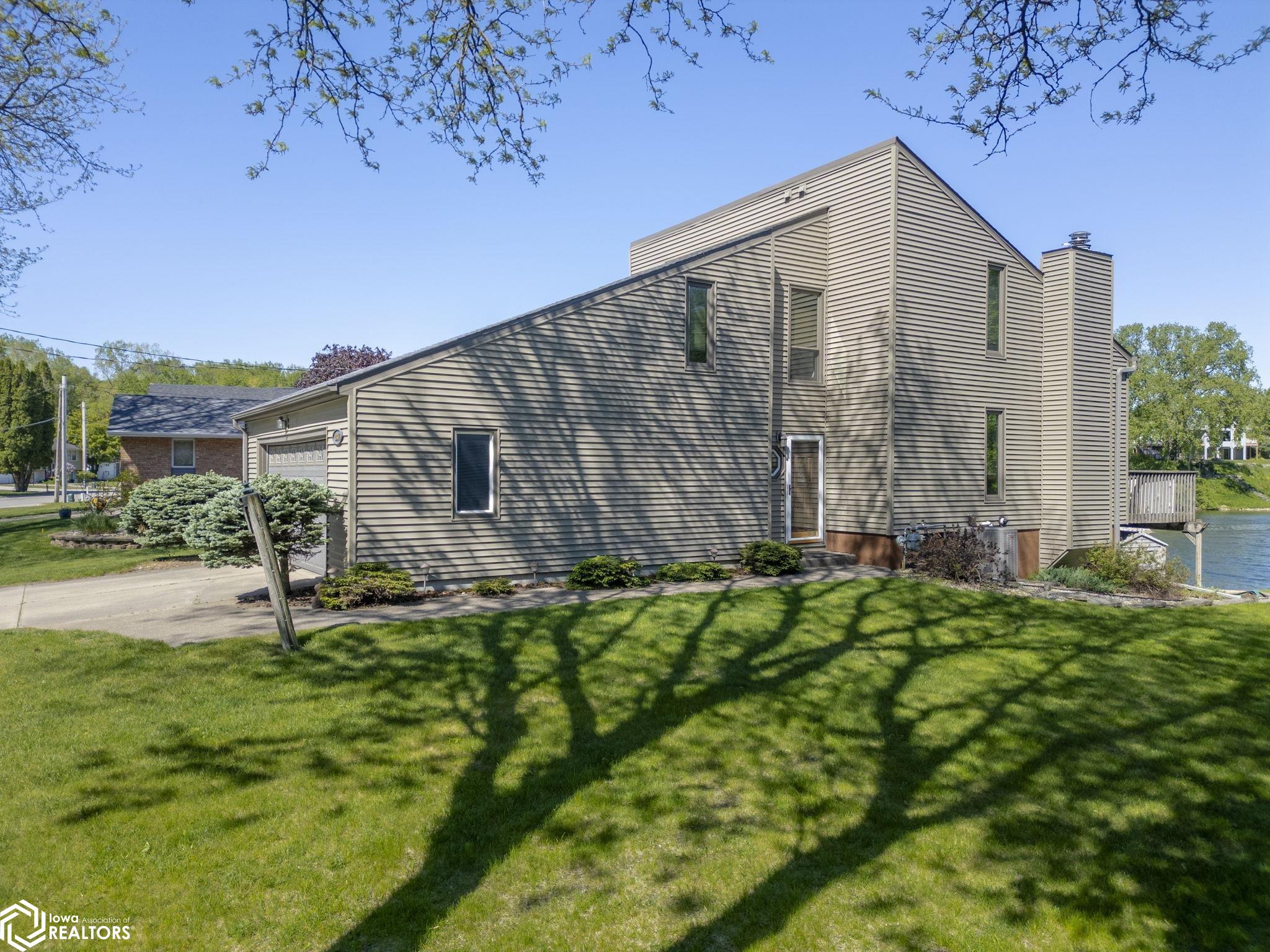 1814 Springview Dr