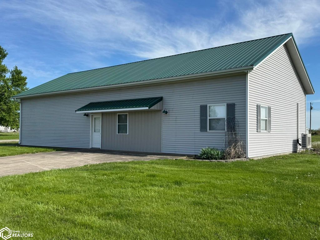 Photo of 206 W Main Street, Exline, IA 52555 (MLS # 6337680)