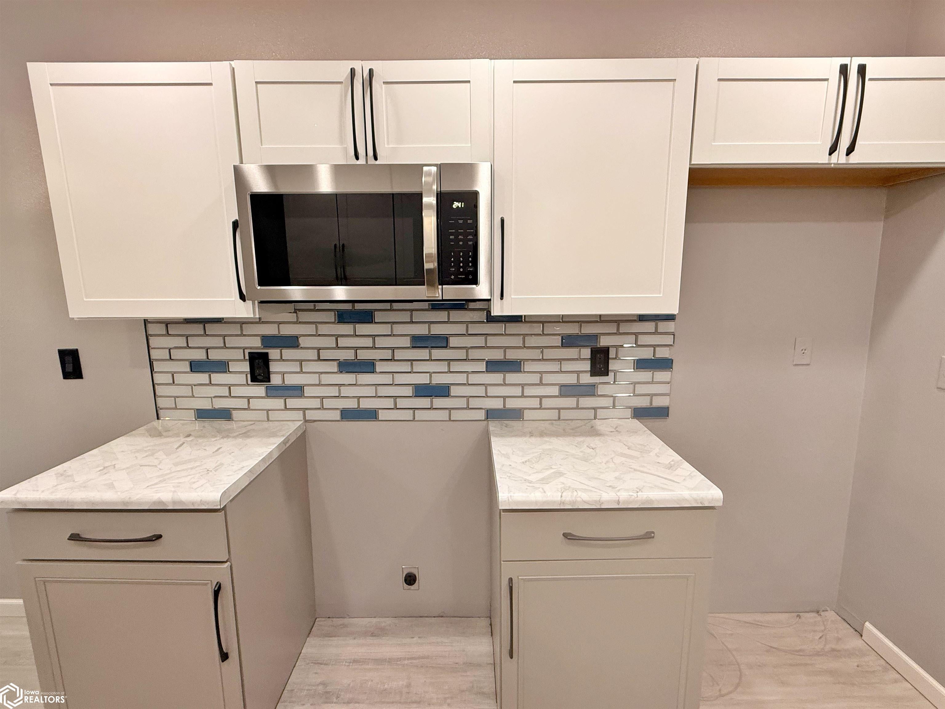 330 E 5Th Street - Photo 4