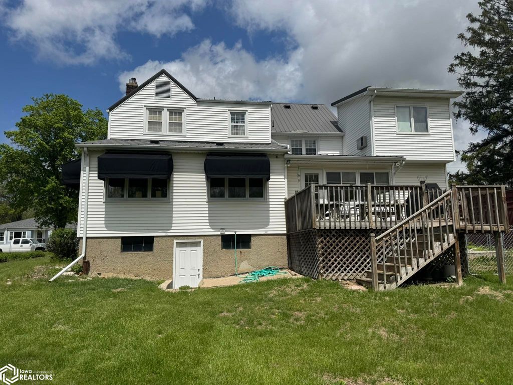 Photo of 132 W Alta Vista Avenue, Ottumwa, IA 52501 (MLS # 6337673)