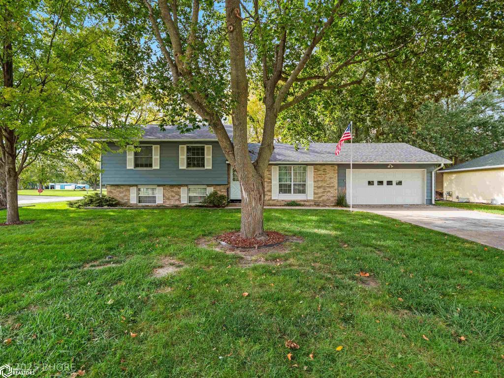 Photo of 524 S Western Street, Stuart, IA 50250 (MLS # 6333388)