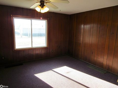 Tiny photo for 607 Lincoln, Ackley, IA 50601 (MLS # 6333406)