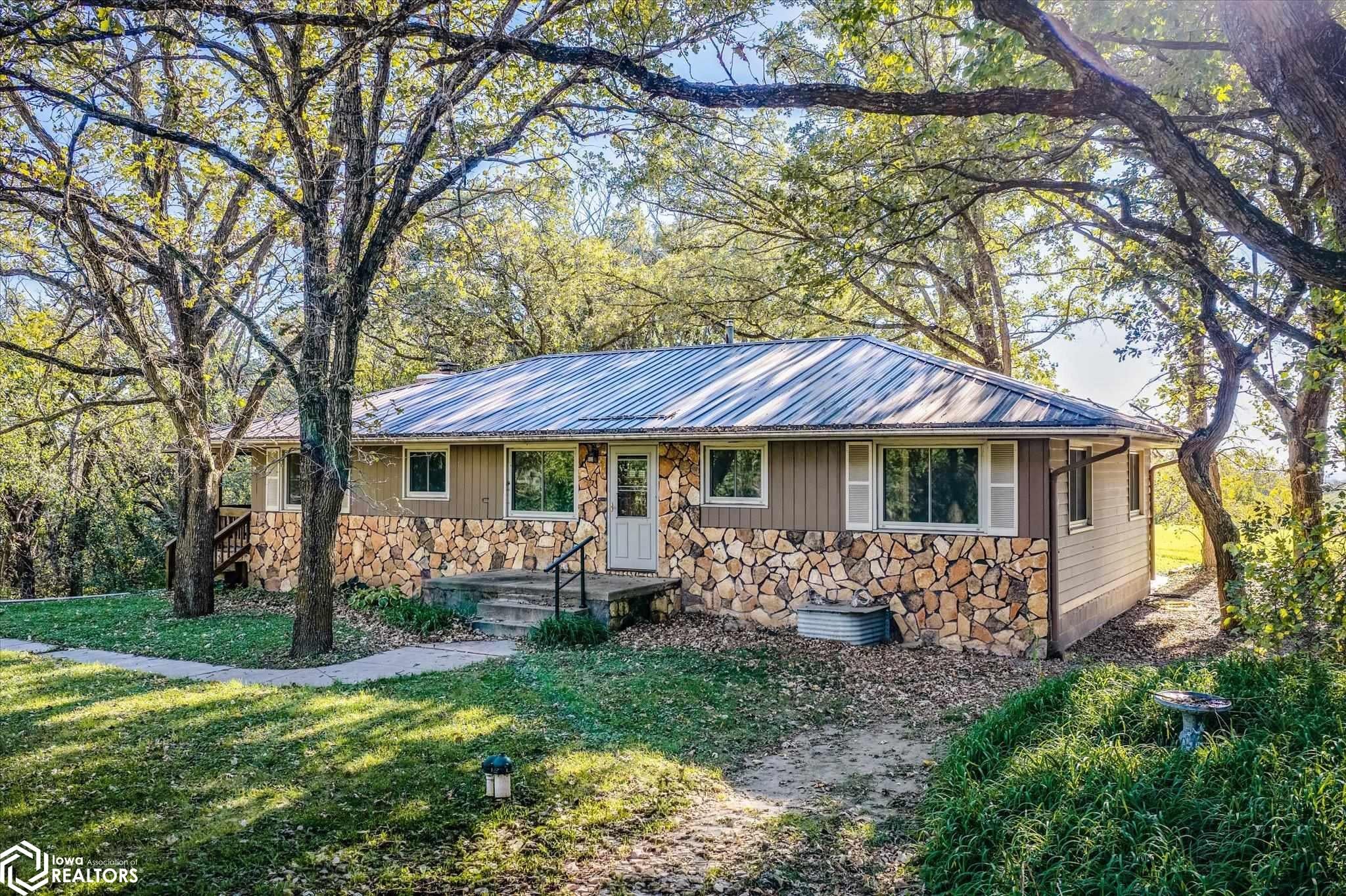 2036 Easton Trail