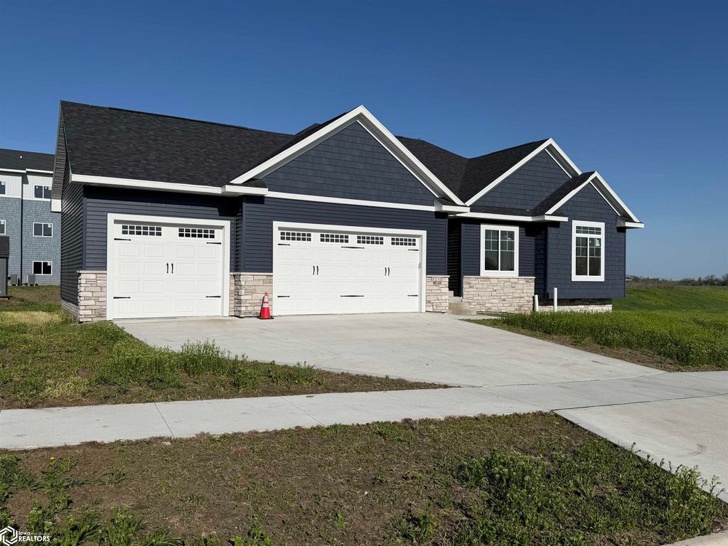 Photo of 1217 N 18th Street, Chariton, IA 50049 (MLS # 6337496)