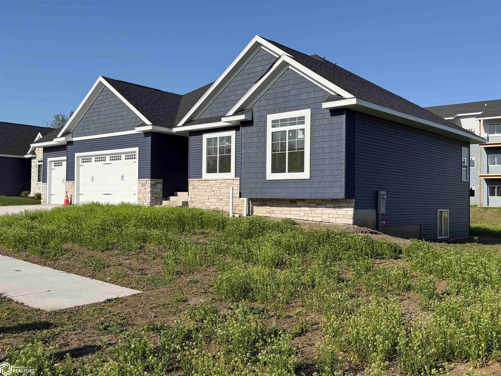 Photo of 1217 N 18th Street, Chariton, IA 50049 (MLS # 6337496)