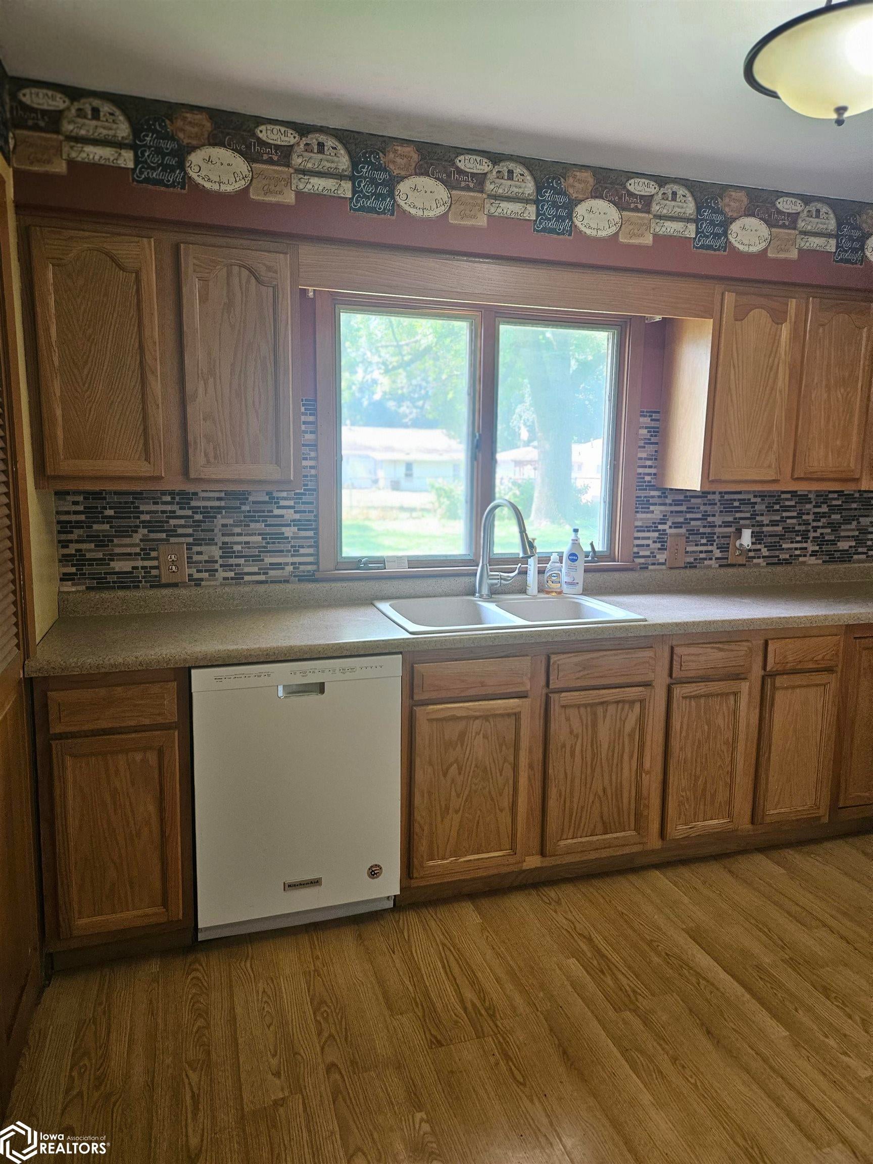 614 Bell Court - Photo 4