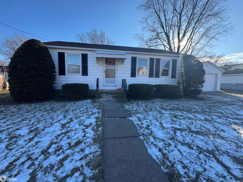 Photo of 816 valley Street, Mediapolis, IA 52637 (MLS # 6335038)