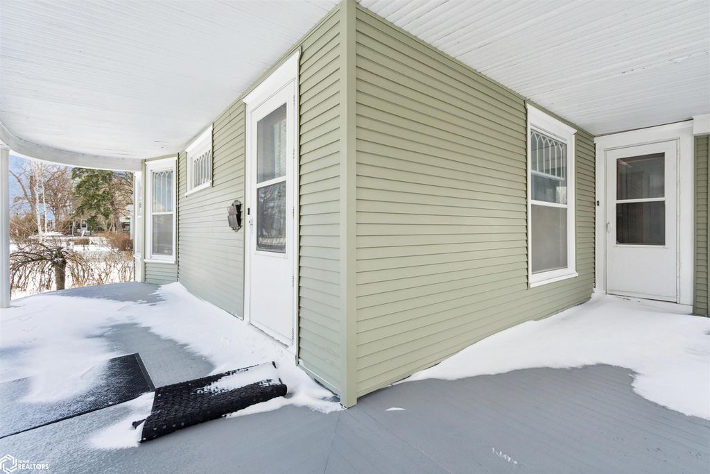 Photo of 600 E Washington St. St, Mount Pleasant, IA 52641 (MLS # 6336467)