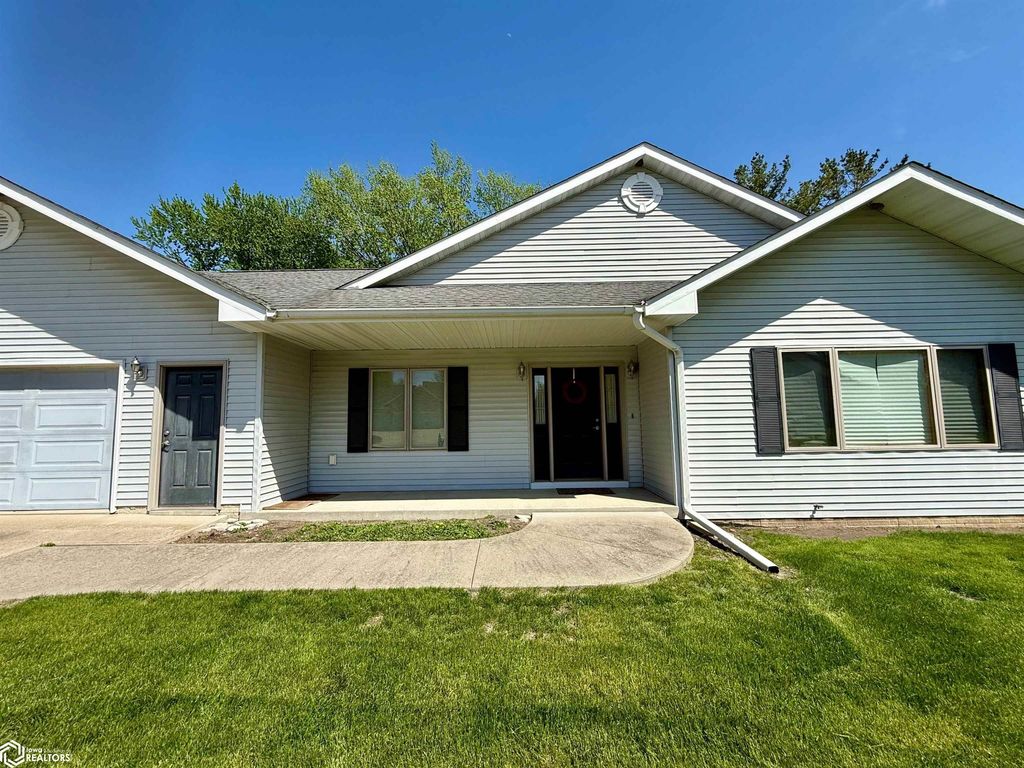 Photo of 513 Hickory Lane, Jefferson, IA 50129 (MLS # 6337583)