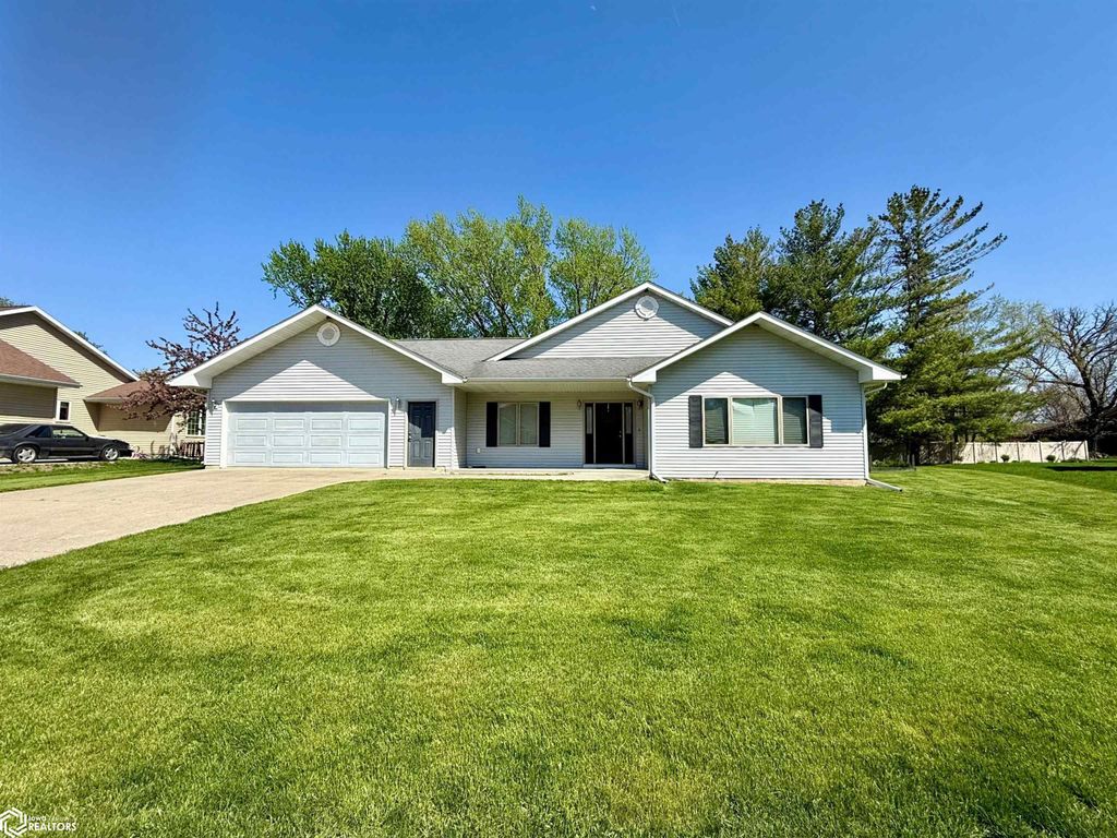 Photo of 513 Hickory Lane, Jefferson, IA 50129 (MLS # 6337583)