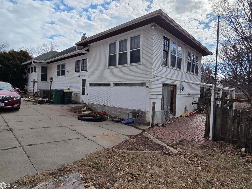 Photo of 910 N Sycamore Street N, Creston, IA 50801 (MLS # 6335550)