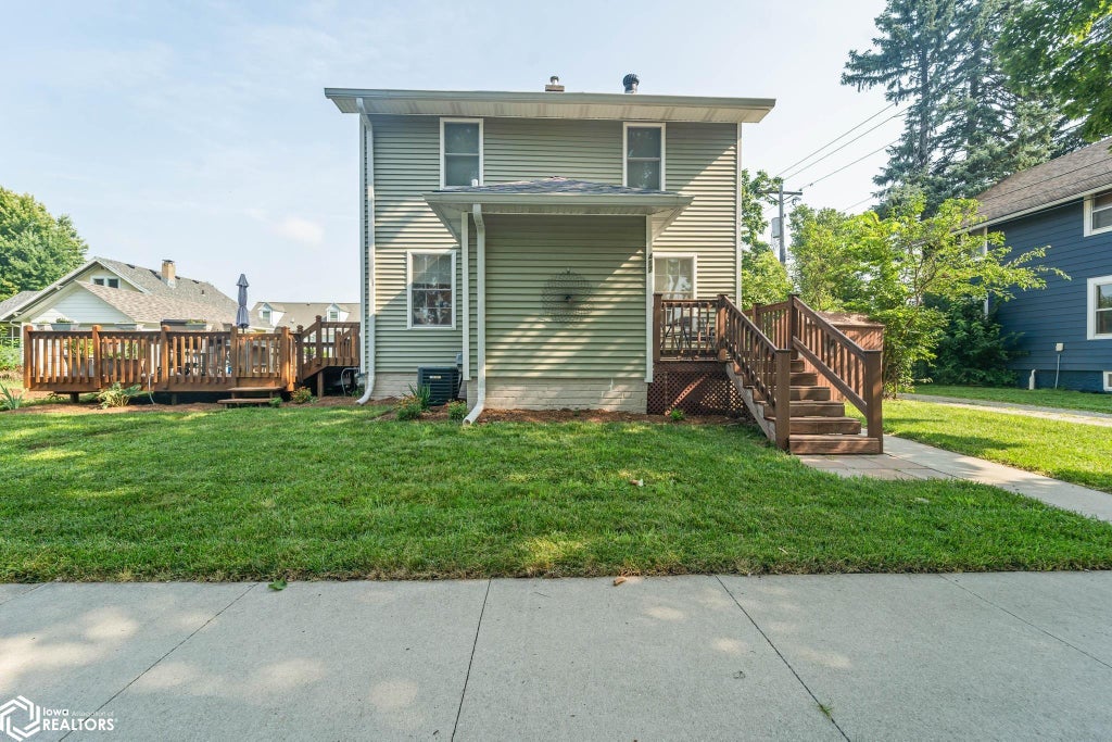 Photo of 417 10th Street, Ames, IA 50010 (MLS # 6341537)