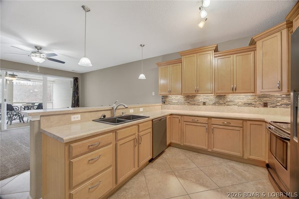 186 SUNSET PALMS DR UNIT 3K, CAMDENTON, MO 65020 - Image 03cf402dfd9411266246f00a03d2f69e/2261953971