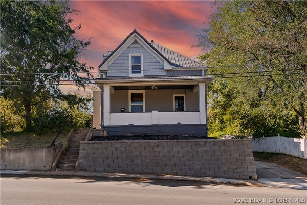 912 BROADWAY, JEFFERSON CITY, MO 65101 - Image 0adbf64151c3933b0b7ae6a8d7ef14cc/2601737007