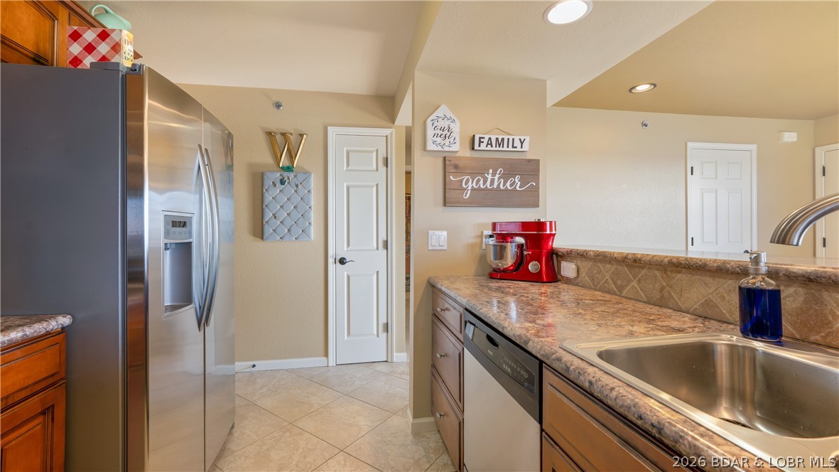 1103 W Harbour Towne Drive 1103