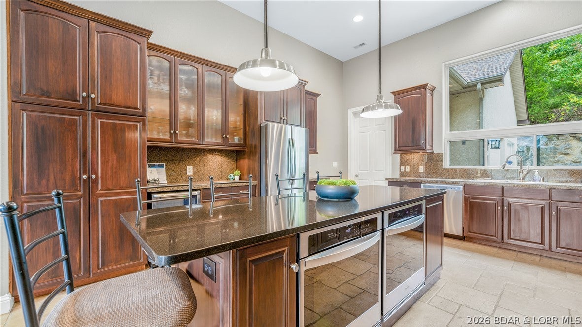 Sunrise Beach, Missouri, 65079, United States, 9 Bedrooms Bedrooms, ,11 BathroomsBathrooms,Residential,Active,2030978