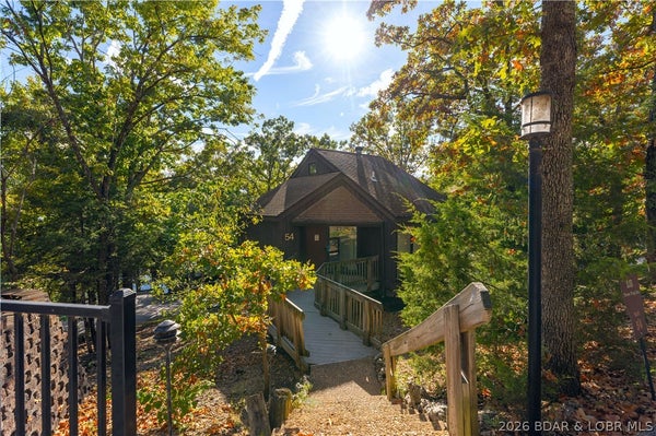 18 TREE TOP DR, LAKE OZARK, MO 65049 - Image 4b29f8b427e2c2e6bbb96b1d2b14484b/1583531000
