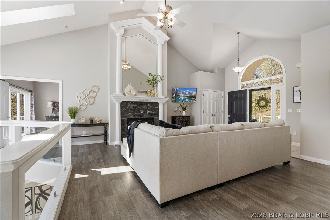 Osage Beach, Missouri, 65065, United States, 4 Bedrooms Bedrooms, ,4 BathroomsBathrooms,Residential,Active,2036698