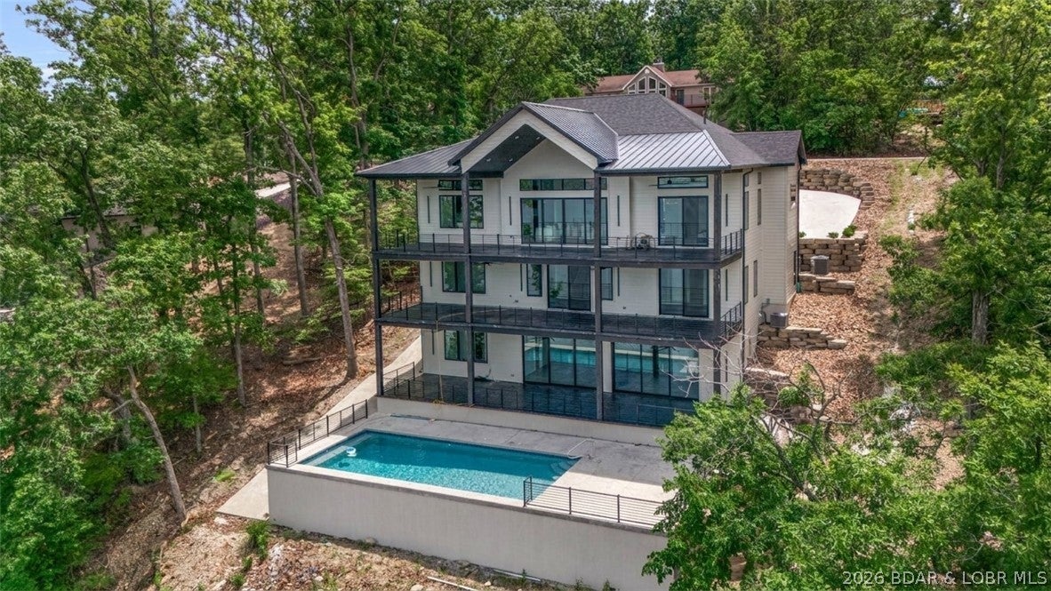 957 Grand View Dr, Porto Cima, MO, 65079, USA, 6 Bedrooms Bedrooms, ,9 BathroomsBathrooms,Residential,Active,957 Grand View Dr,3583996
