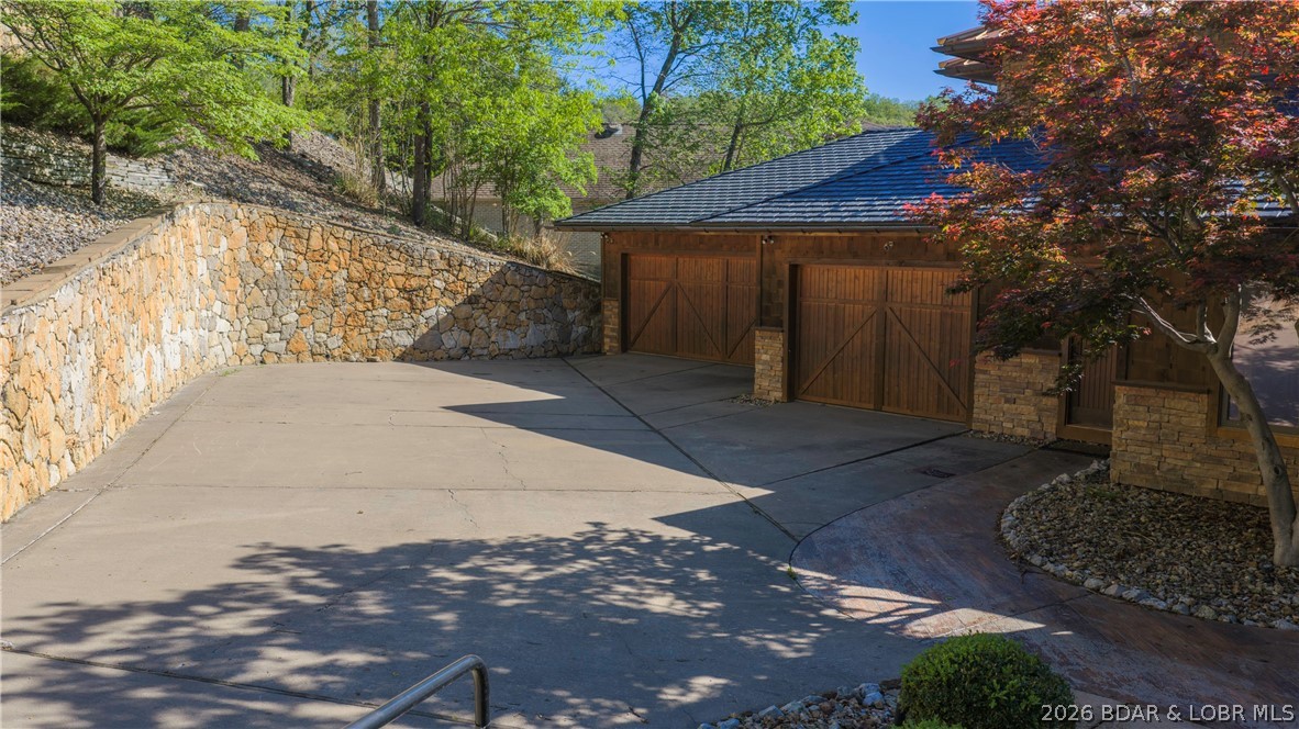 Four Seasons, Missouri, 65049, United States, 6 Bedrooms Bedrooms, ,7 BathroomsBathrooms,Residential,Active,2052078