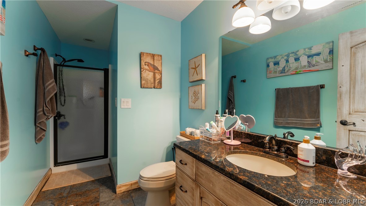 Four Seasons, Missouri, 65049, United States, 6 Bedrooms Bedrooms, ,7 BathroomsBathrooms,Residential,Active,2052078