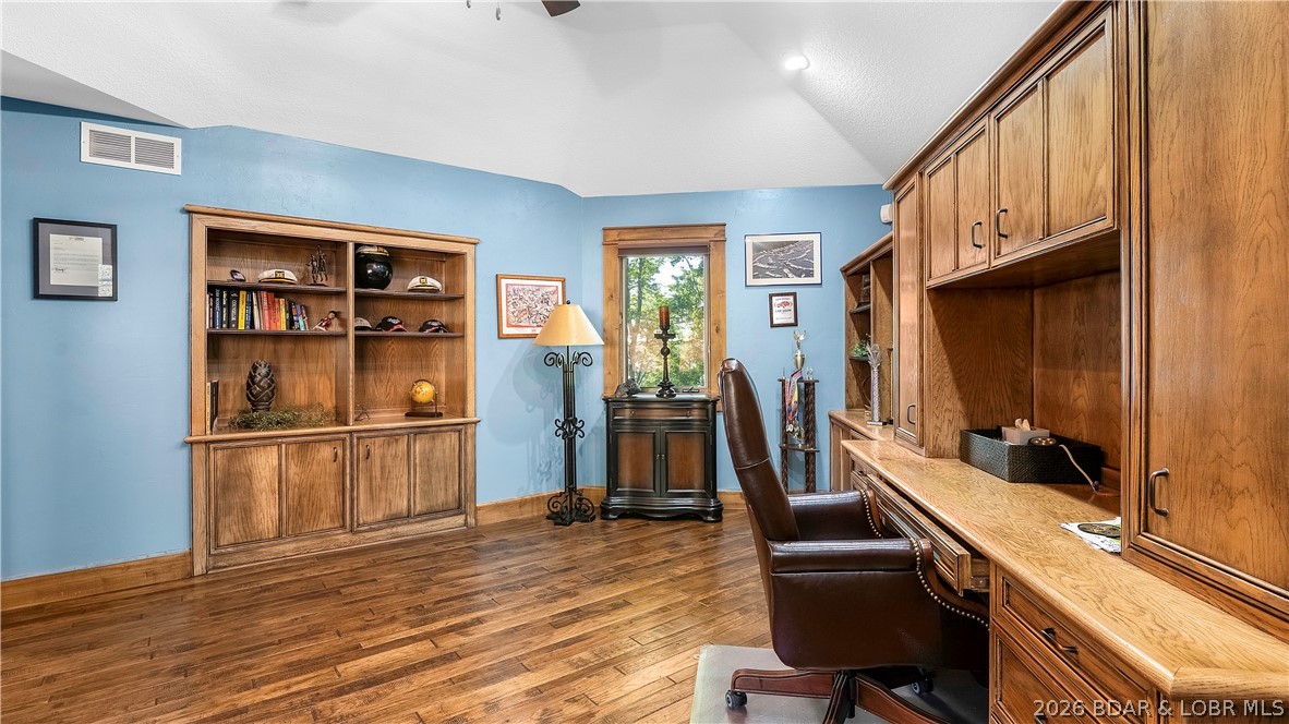 Four Seasons, Missouri, 65049, United States, 6 Bedrooms Bedrooms, ,7 BathroomsBathrooms,Residential,Active,2052078