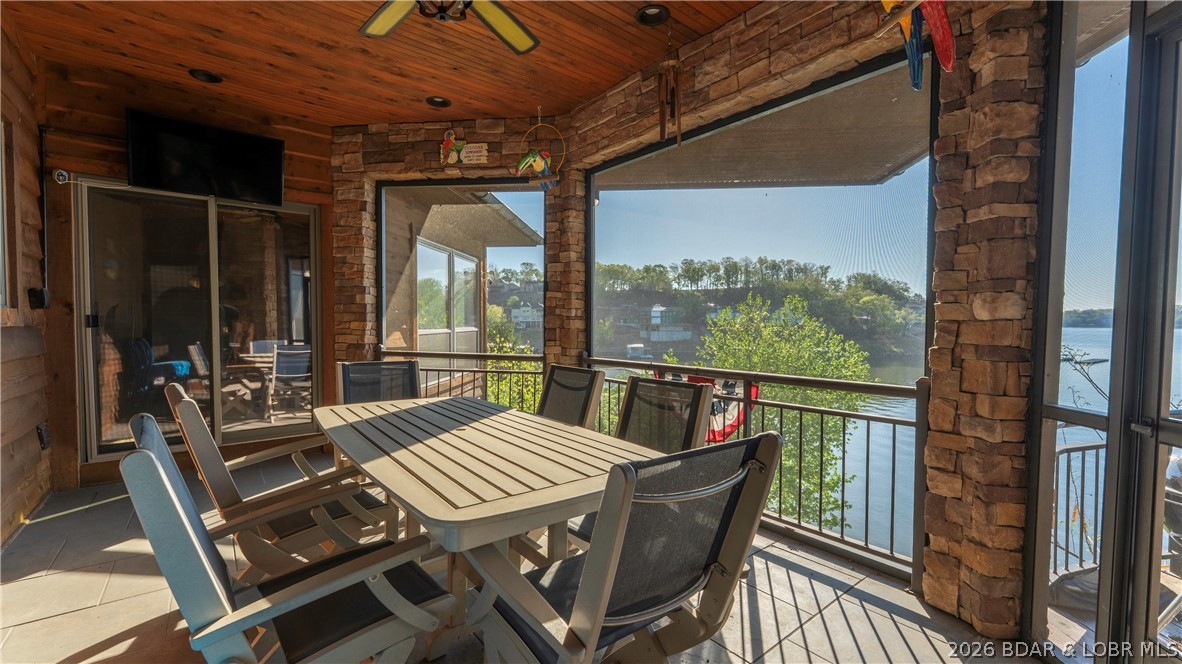 Four Seasons, Missouri, 65049, United States, 6 Bedrooms Bedrooms, ,7 BathroomsBathrooms,Residential,Active,2052078