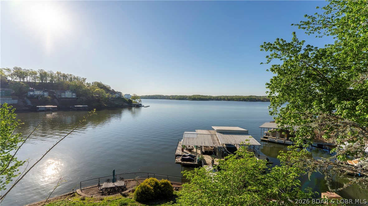 Four Seasons, Missouri, 65049, United States, 6 Bedrooms Bedrooms, ,7 BathroomsBathrooms,Residential,Active,2052078