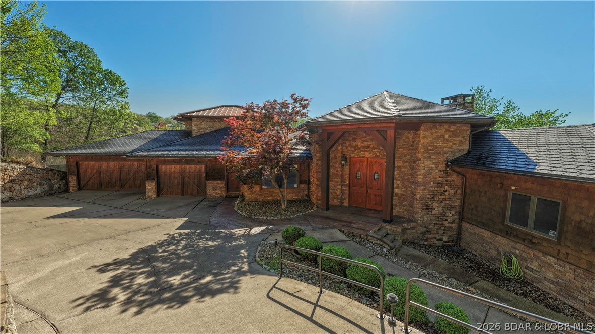 Four Seasons, Missouri, 65049, United States, 6 Bedrooms Bedrooms, ,7 BathroomsBathrooms,Residential,Active,2052078