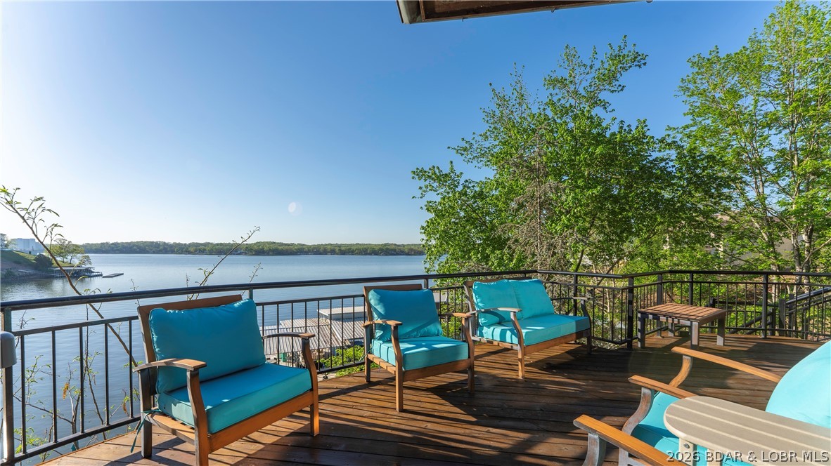 Four Seasons, Missouri, 65049, United States, 6 Bedrooms Bedrooms, ,7 BathroomsBathrooms,Residential,Active,2052078