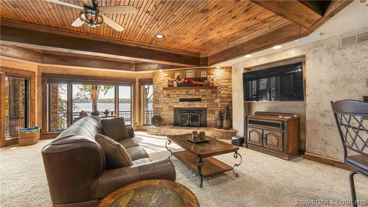 Four Seasons, Missouri, 65049, United States, 6 Bedrooms Bedrooms, ,7 BathroomsBathrooms,Residential,Active,2052078