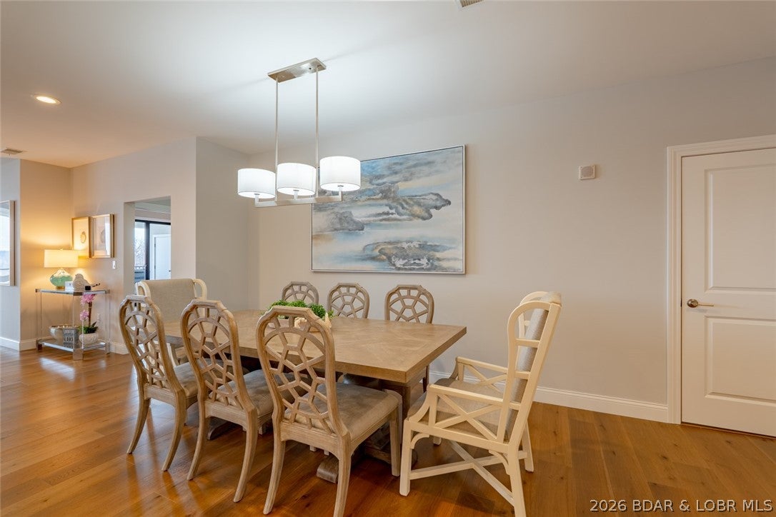 Sunrise Beach, Missouri, 65079, United States, 4 Bedrooms Bedrooms, ,5 BathroomsBathrooms,Residential,Active,2037504