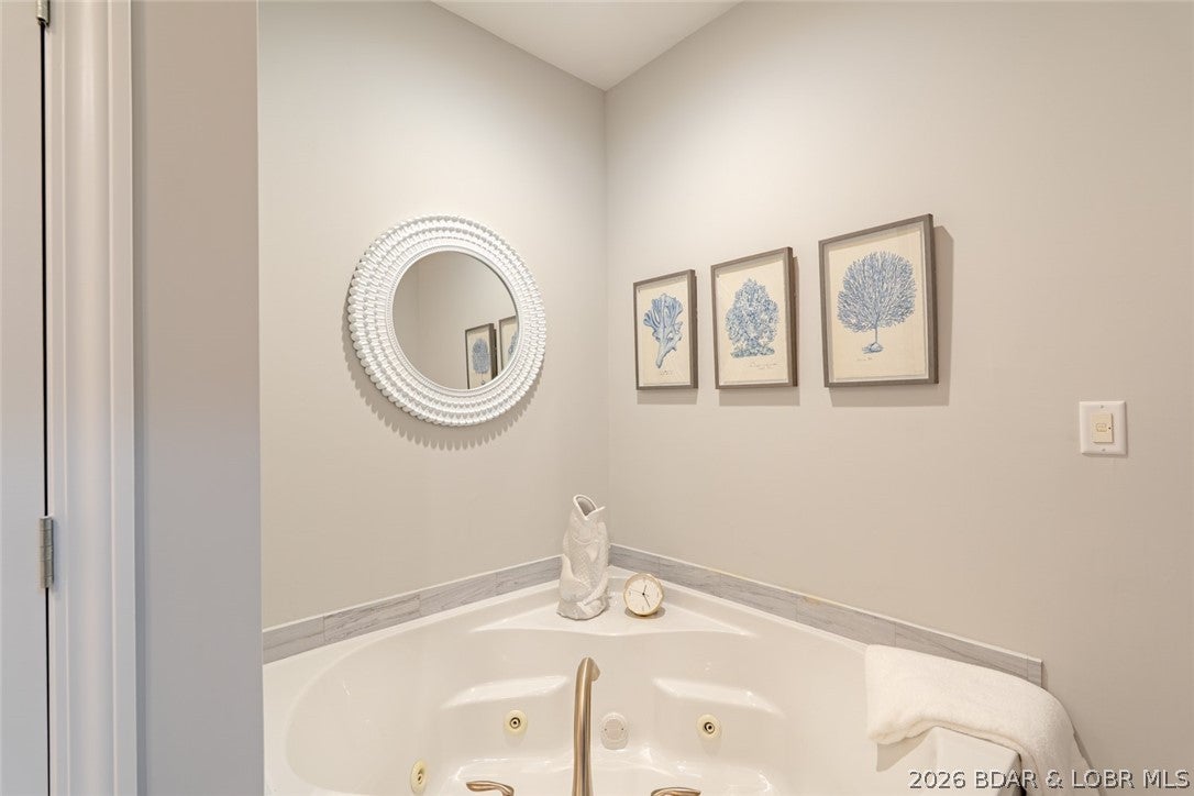 Sunrise Beach, Missouri, 65079, United States, 4 Bedrooms Bedrooms, ,5 BathroomsBathrooms,Residential,Active,2037504