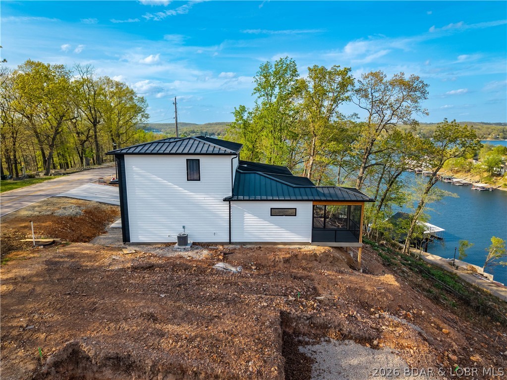 Lake Ozark, Missouri, 65037, United States, 4 Bedrooms Bedrooms, ,4 BathroomsBathrooms,Residential,Active,2037131