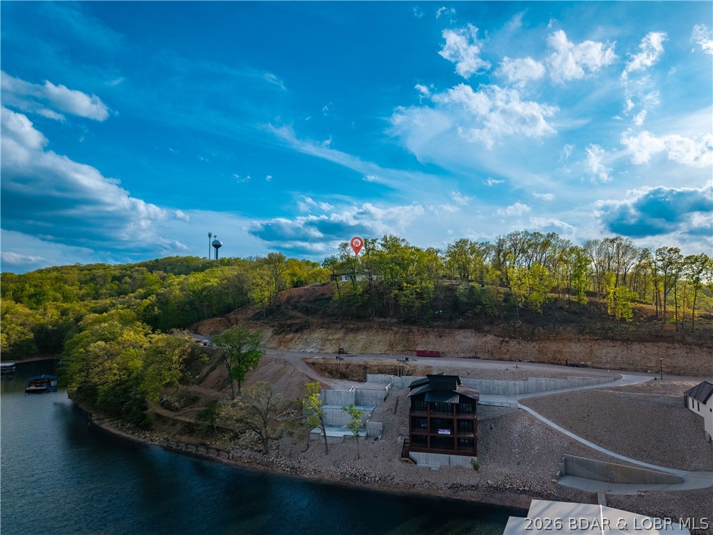 Lake Ozark, Missouri, 65037, United States, 4 Bedrooms Bedrooms, ,4 BathroomsBathrooms,Residential,Active,2037131