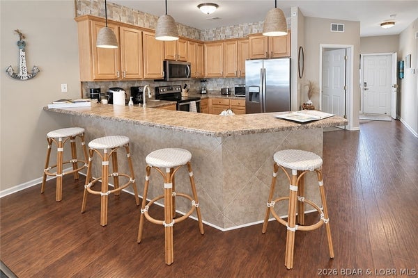 1210 LANDS END PKWY APT 414, OSAGE BEACH, MO 65065 - Image a9f8491c78ffbf5a9ce2ec291fe5ce6a/2447429828