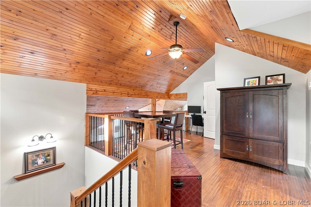 423 Kona Cv, Roach, MO, 65787, USA, 4 Bedrooms Bedrooms, ,5 BathroomsBathrooms,Residential,Active,423 Kona Cv,3589006