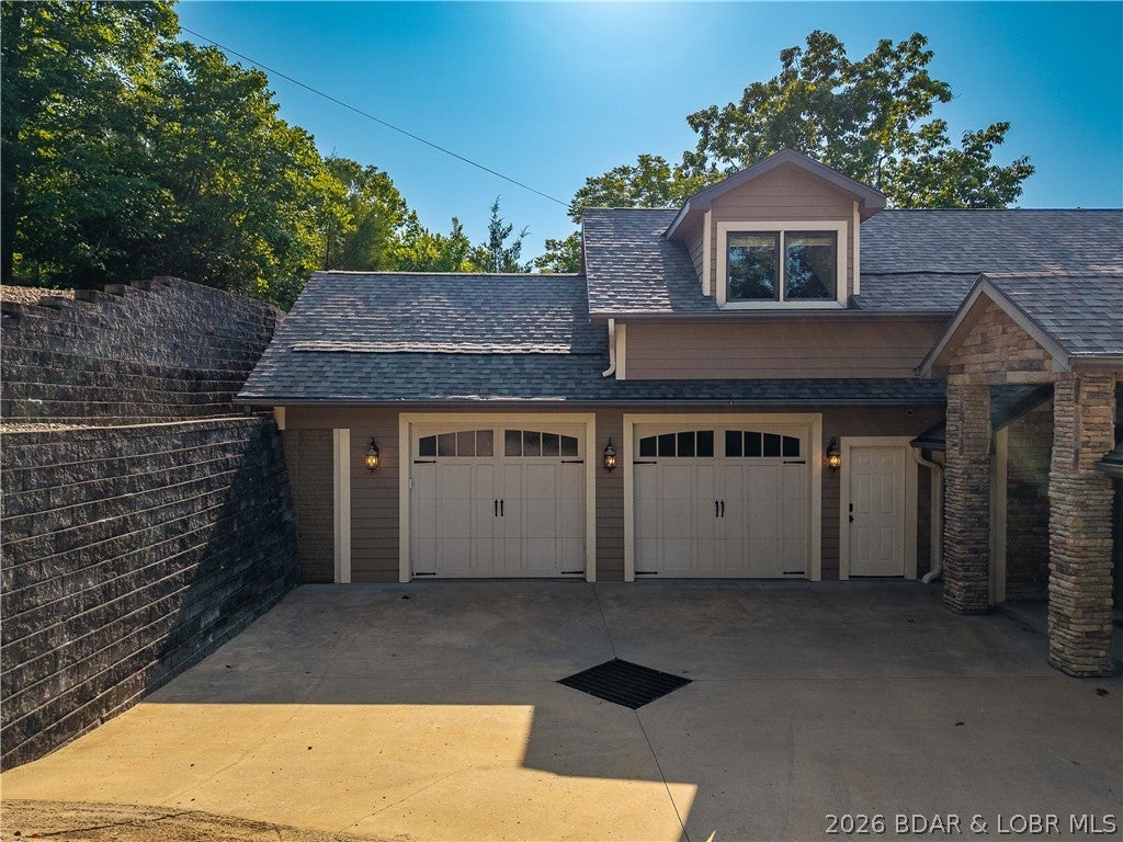423 Kona Cv, Roach, MO, 65787, USA, 4 Bedrooms Bedrooms, ,5 BathroomsBathrooms,Residential,Active,423 Kona Cv,3589006